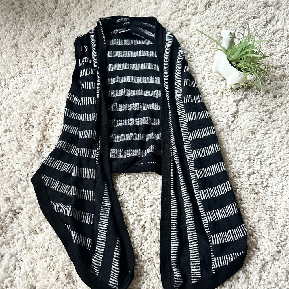 Day trip y2k 2000s vintage striped belly shirt, crop top, trendy cardiga…